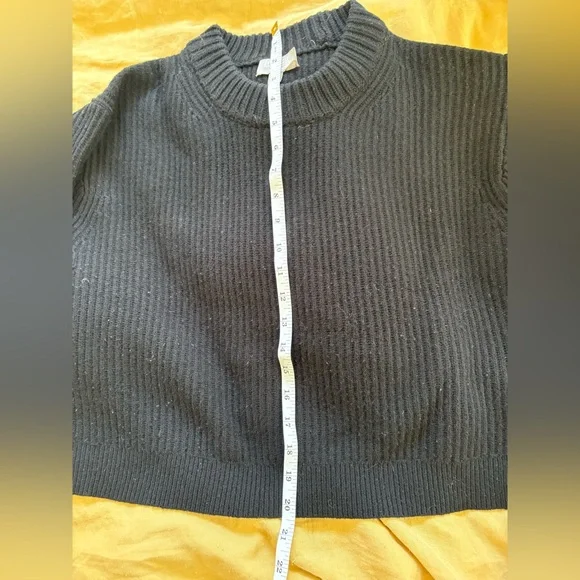 J. Crew Ribbed Cashmere Cropped Sweater (Size Small) - Picture 5 of 7